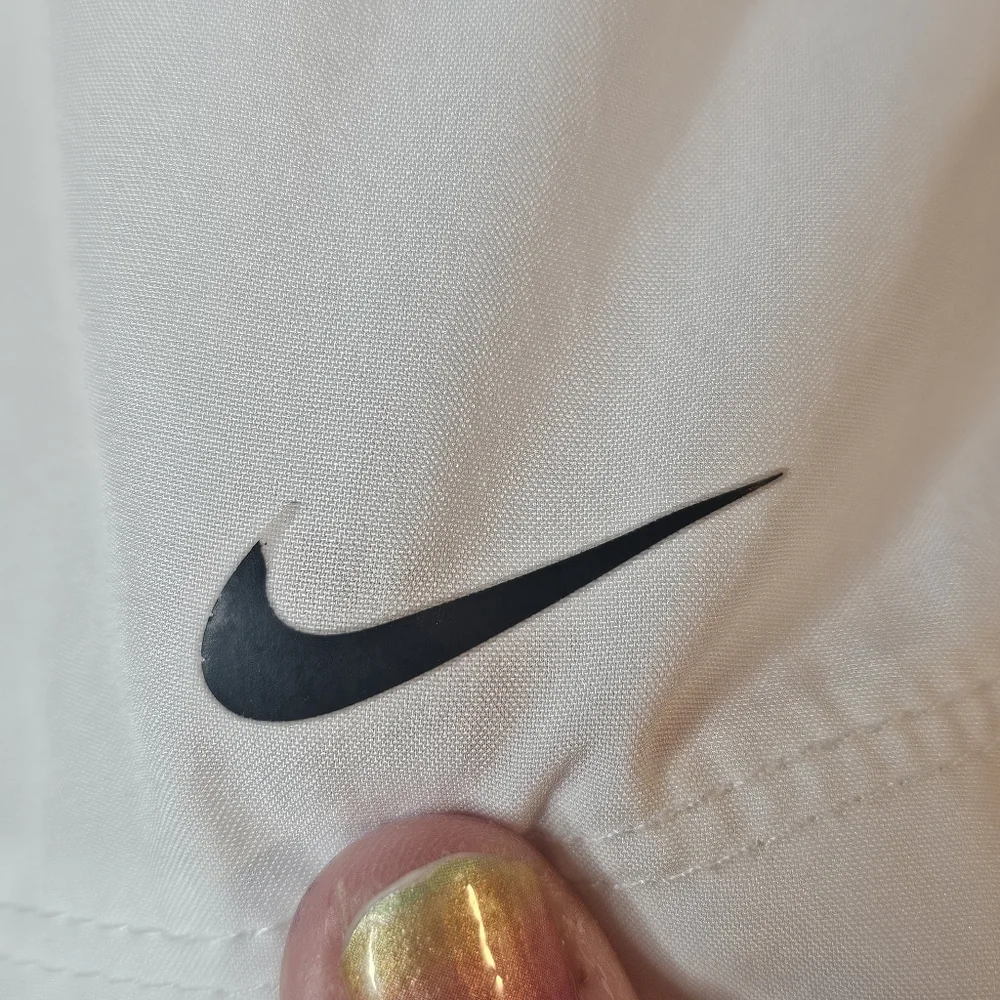 Nike Dri-FIT Running Shorts XL‎ White Black Trim Athletic Quick Dry Womens Gym